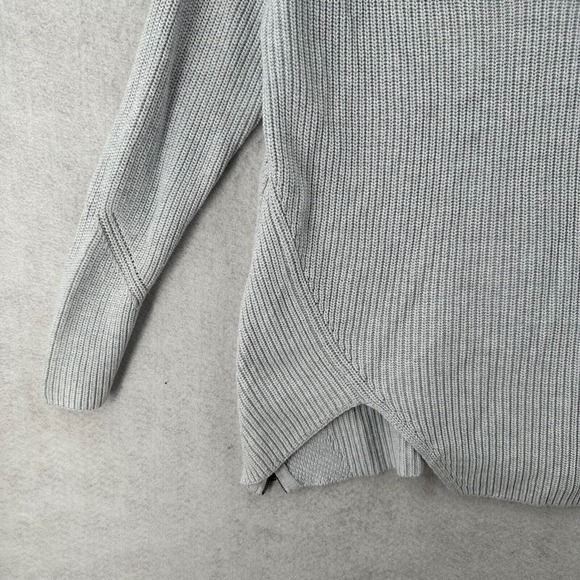 CAbi Sweater Womens MEDIUM V‎ Neck Pullover Cloud Gray Side Zip - Picture 5 of 12